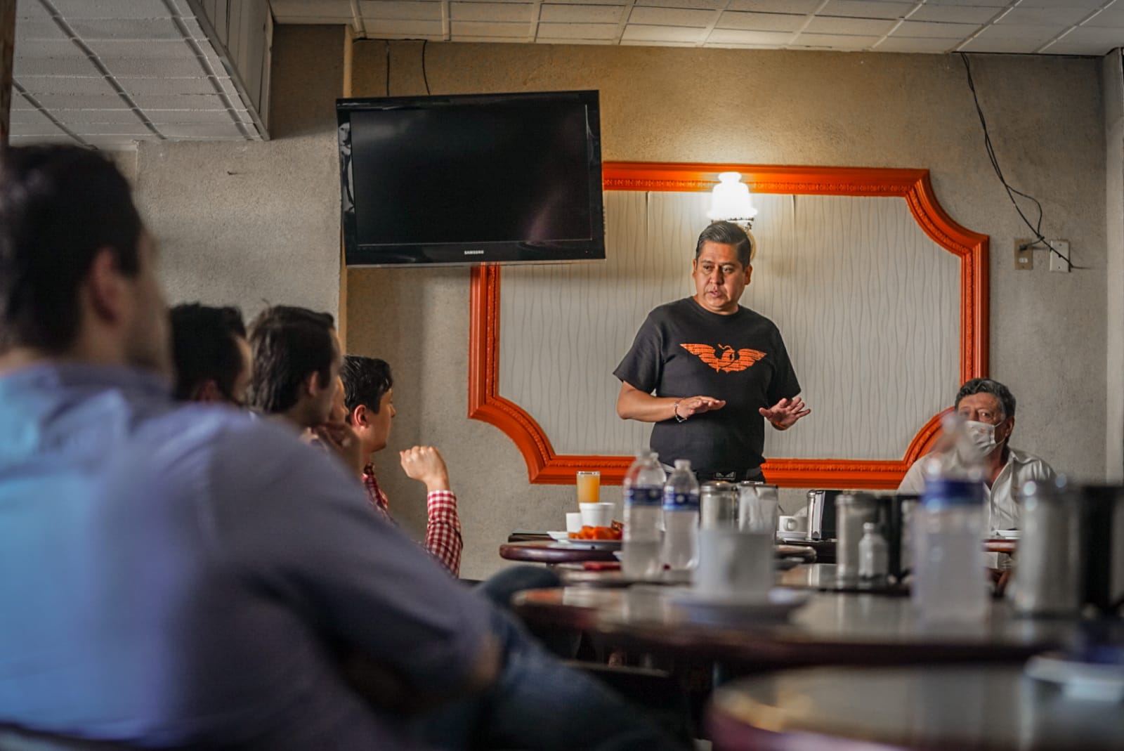 Ante cámara de comercio, Edgar González se compromete con el turismo y la economía de San Juan de los Lagos