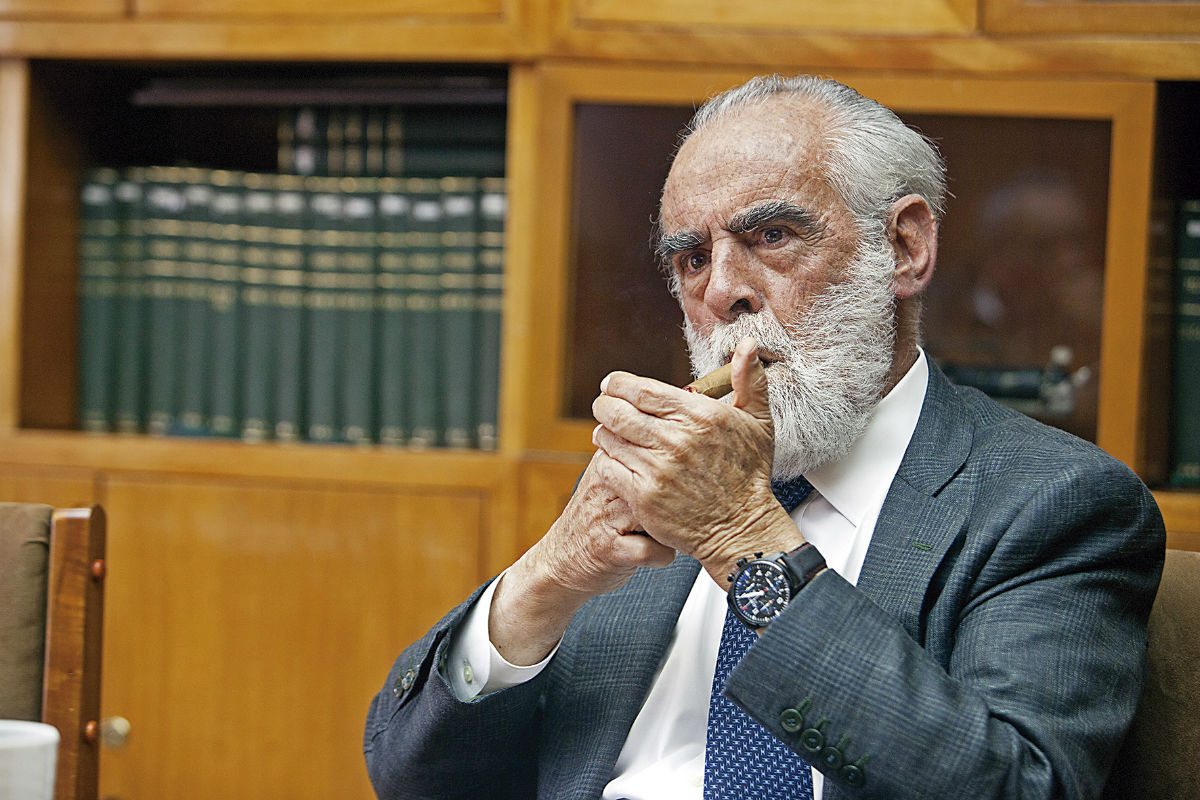 Cevallos en contra de AMLO por pleito con la UNAM