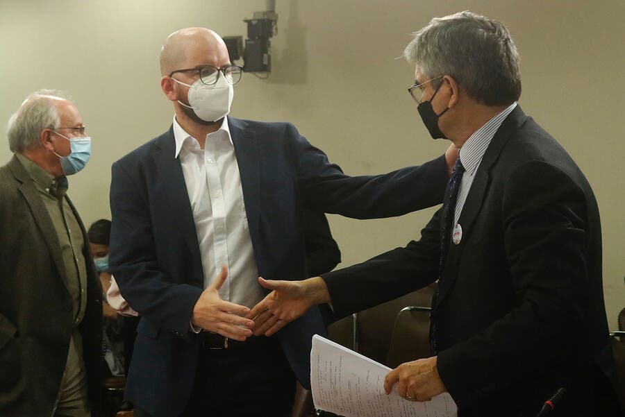 Comisión de Hacienda aprobó proyecto de retiro acotado de fondos presentado por el Gobierno