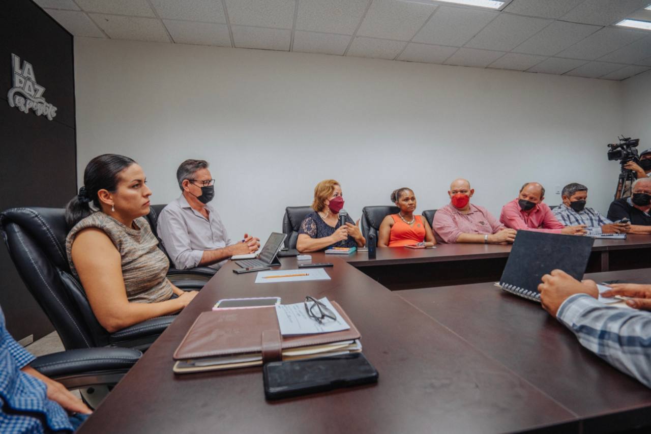 Implementa Milena Quiroga Plan Emergente de Abastecimiento de Agua en La Paz