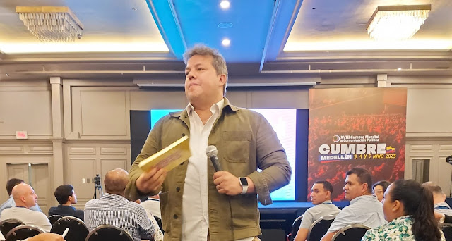 CumbreMedellín: Presenta Andrés Elías “Los nuevos algoritmos de la comunicación”