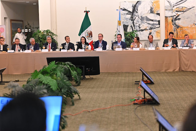 Alejandra del Moral se reúne con el Consejo de la Comunicación y propone un gobierno de apertura con los medios