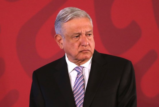 AMLO evita hablar sobre jóvenes desaparecidos en Jalisco: “No oigo” AMLO en evento público, 2060.