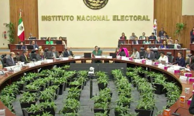 INE aprueba financiamiento de más de 10 mil mdp para partidos de cara al 2024 Logo del Instituto Nacional Electoral (INE) de México.