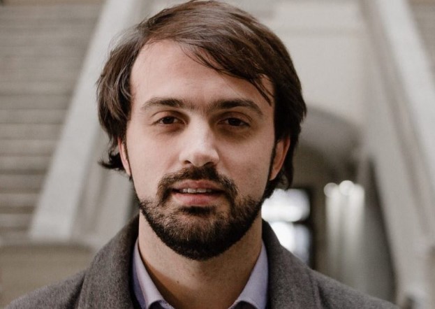 Desarrollo portuario de Chile que “ahora debe avanzar Valparaíso”:Jorge Sharp Retrato de Jorge Shar.