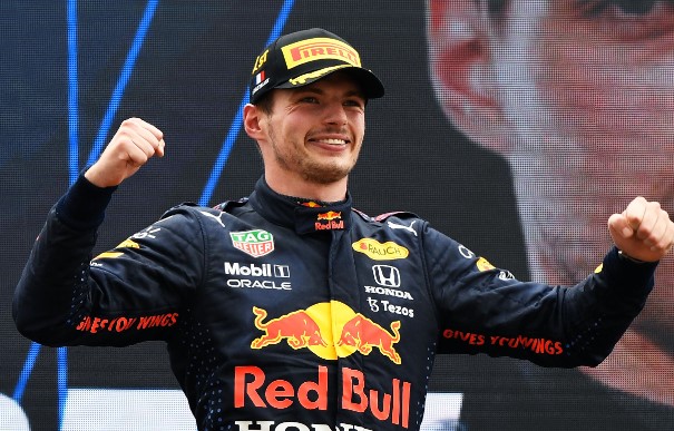 Verstappen: Imparable en la Fórmula 1 con nueve triunfos consecutivos Max Verstappen en una carrera de Fórmula 1.