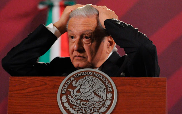 Andrés Manuel López Obrador en evento público.