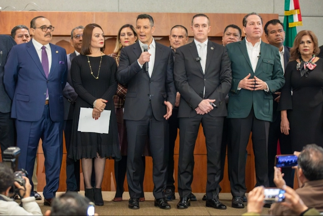 Grupo de expriístas se suman al proyecto de Claudia Sheinbaum Logotipo del Partido Revolucionario Institucional (PRI).