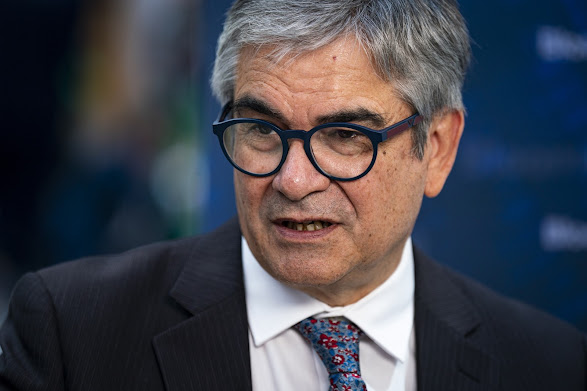 Ministro Marcel considera a Chile como socio estratégico de EE.UU. en energías limpias Ministro Marcel en evento oficial.