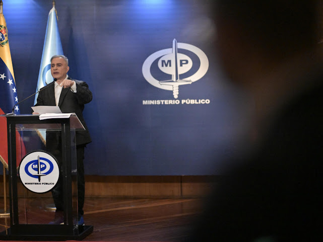 Imagen abstracta con tonos oscuros y luces.