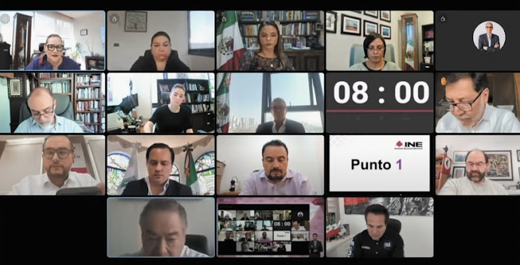 Imagen de una sesión del INE.