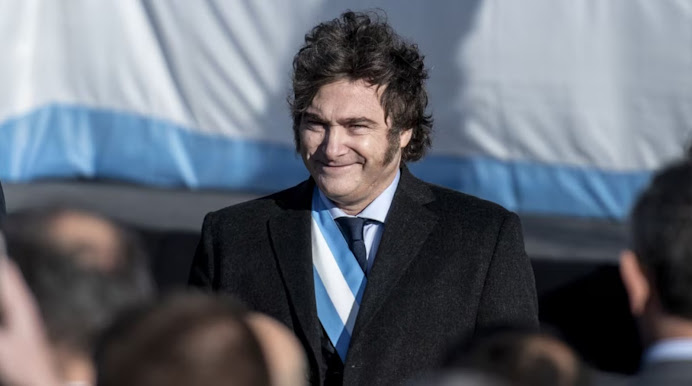 Milei arremete en Brasil: ‘Echaré al socialismo a patadas’; denuncia persecución a Bolsonaro y regímenes latinoamericanos Captura de pantalla del sitio web sufragio.org