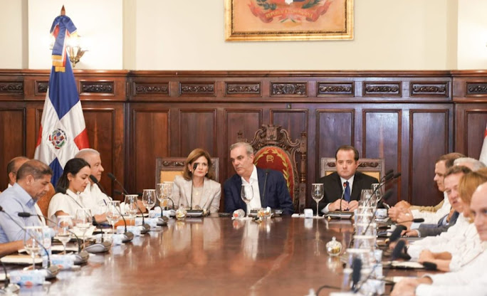 Abinader prioriza ética y transparencia en el arranque de su segundo mandato Reunión del Consejo de Ministros con Abinader.