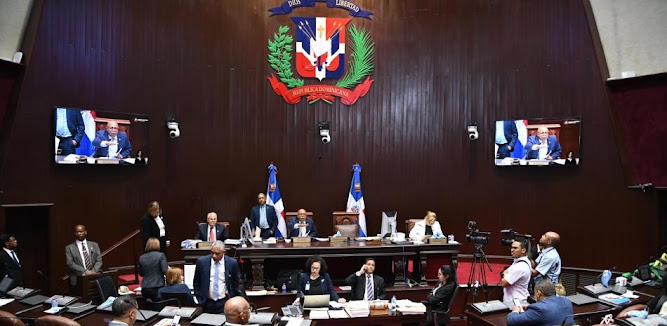 Diputados del PRM se reunirán de nuevo para resolver discrepancias sobre la Reforma Constitucional Imagen de un ambiente lujoso y elegante.