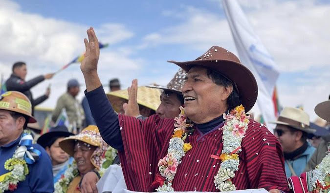 Imagen de un paisaje natural sereno.