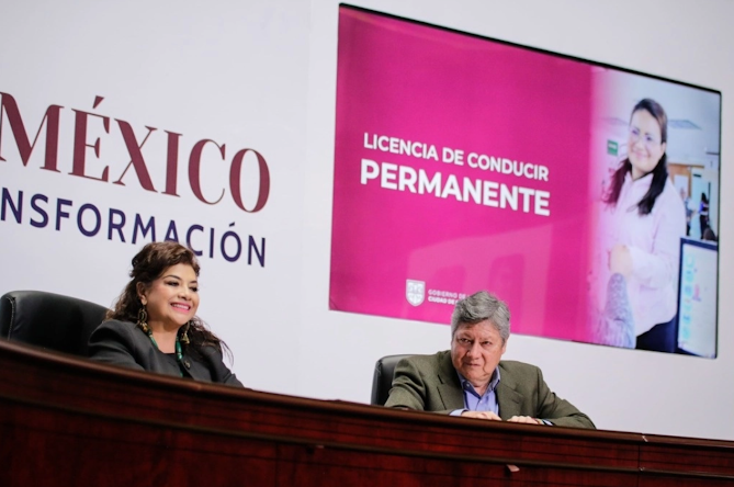 Clara Brugada anuncia regreso de licencias de conducir permanentes en CDMX a partir de noviembre Captura de pantalla de un sitio web.