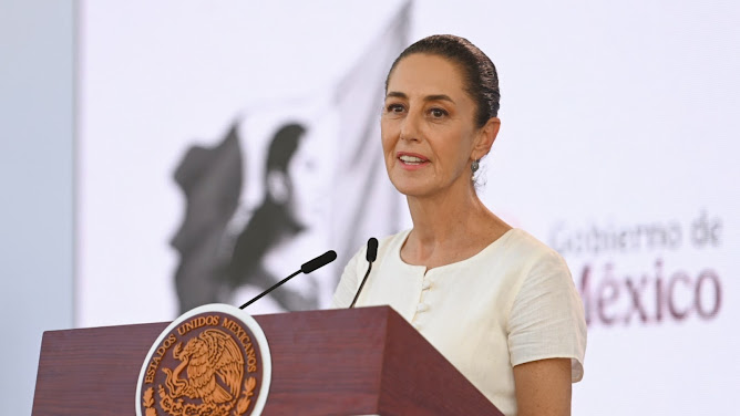 Claudia Sheinbaum anuncia millonario apoyo para la reconstrucción de Guerrero y Oaxaca tras el huracán John Claudia Sheinbaum en informe en Acapulco.