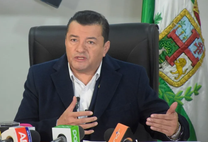 Bolivia: Sindicato municipal de Santa Cruz exige aumento salarial y amenaza con acción judicial contra el Alcalde Jhonny Fernández Captura de pantalla del sitio web sufragio.org