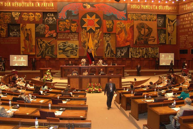 La Asamblea de Ecuador resolverá sobre la licencia de reelección antes del receso legislativo Proceso de elección del presidente de la asamblea.