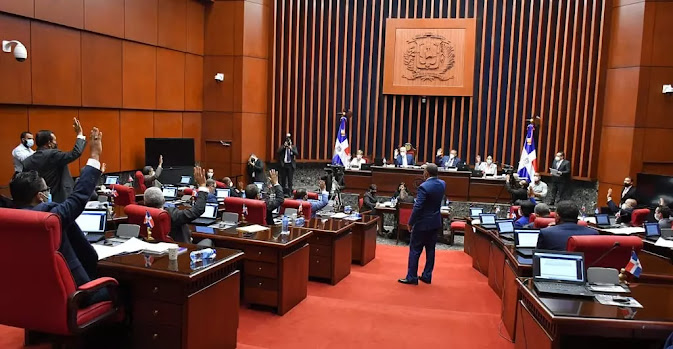 Congreso dominicano debate reformas clave que redefinirían las elecciones del 2028 Evento Sufragio 2025 en un paisaje.