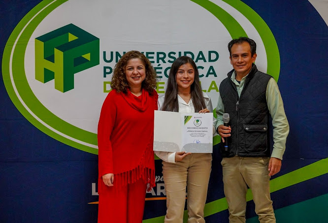 UPH impulsa la ciencia entre niñas y mujeres con foro educativo Niñas y mujeres participando en actividades científicas.