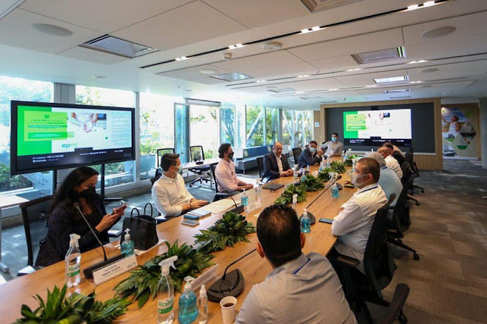 Colombia: Alcaldes de ciudades capitales exigen respaldo a Petro para frenar economías ilegales Imagen de un evento relacionado con el sufragio.