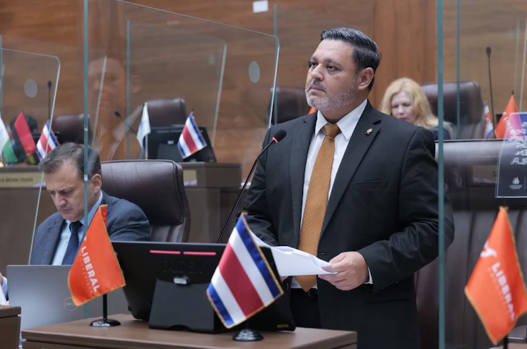 Diputados aprueban reforma para cambiar la forma de financiar la pauta electoral en Costa Rica Captura de pantalla del sitio web Sufragio.