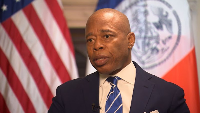 Eric Adams califica de ‘inhumana’ la cancelación del TPS para venezolanos Imagen de un paisaje sereno y natural.