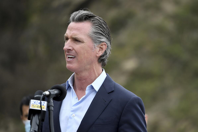 Newsom acusa a Trump de conducir a EE. UU. hacia el autoritarismo Captura de pantalla del sitio web Sufragio.