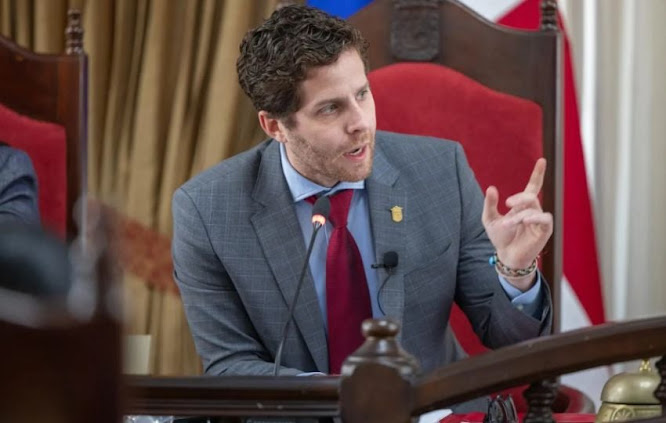 Panamá: Alcaldía impulsa vinculación laboral a través de feria con sector privado Retrato de Mayer Mizrachi.