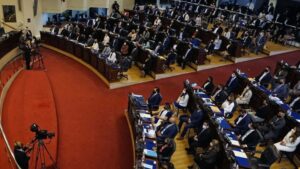 Oficialismo reformó diez artículos de la Constitución de El Salvador en 2025