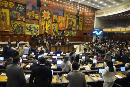 Ecuador: Asamblea Nacional arranca 2026 con pendientes en leyes