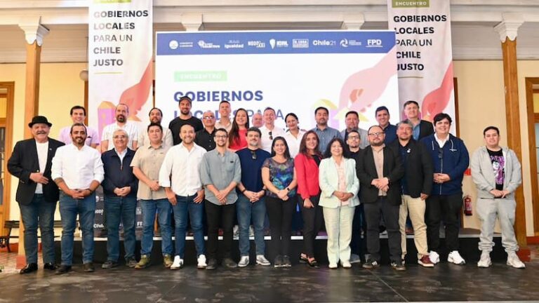 Alcaldes progresistas de Chile proponen renovar liderazgo de la ACHM