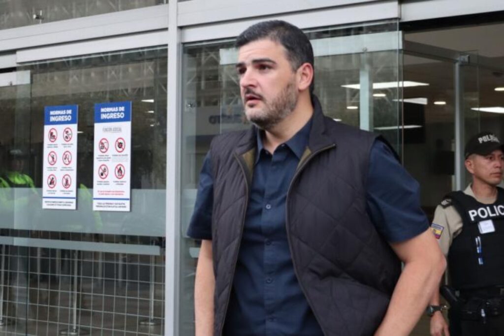 Registro Civil denuncia a Álvarez por fraude y falsificación de acta Registro Civil denuncia a Álvarez por fraude y falsificación de acta