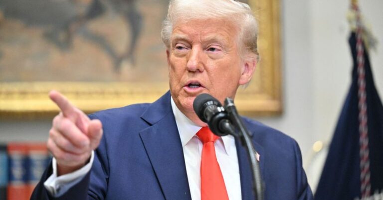 Trump advierte represalias si Irán mina el estrecho de Ormuz