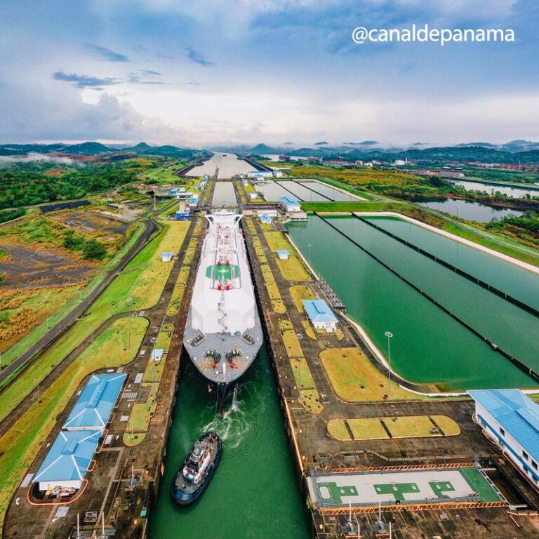 Canal de Panamá eleva tránsito diario por conflicto en Medio Oriente