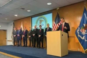 EE.UU. acusa a líder del Cártel de Sinaloa de narcotráfico y terrorismo EE.UU. acusa a líder del Cártel de Sinaloa de narcotráfico y terrorismo