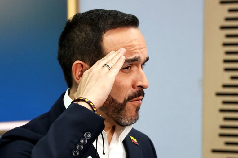 Abelardo de la Espriella apuesta por romper con la política tradicional