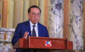 Solicitan crédito suplementario para financiar Beca Bicentenario 2026