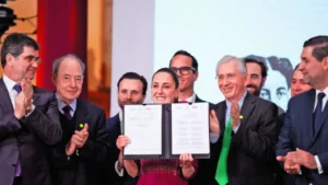 Gobierno prioriza acero mexicano en obras públicas e infraestructura Gobierno prioriza acero mexicano en obras públicas e infraestructura
