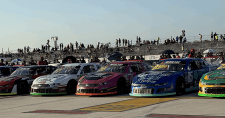 NASCAR México Series brilla en Tulum con carrera y show aéreo