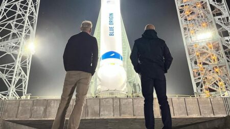 NASA evalúa en órbita módulos lunares de SpaceX y Blue Origin NASA evalúa en órbita módulos lunares de SpaceX y Blue Origin