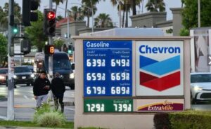Trump propone suspender impuesto federal a la gasolina en EE.UU. Trump propone suspender impuesto federal a la gasolina en EE.UU.