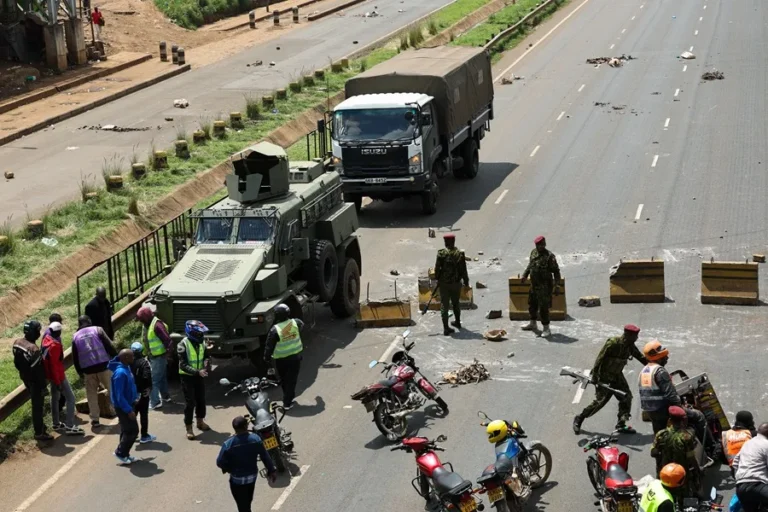 225 detenidos en Kenia tras protestas por alza del combustible 225 detenidos en Kenia tras protestas por alza del combustible