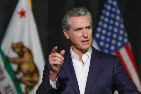 California gravará al 100% fondos legales de Trump a residentes California gravará al 100% fondos legales de Trump a residentes