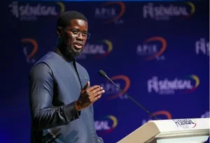 Senegal: presidente Faye destituye a Sonko y disuelve gobierno Senegal: presidente Faye destituye a Sonko y disuelve gobierno