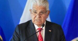 Panamá aprueba ley fiscal para salir de lista negra de la UE