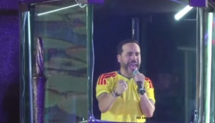 Abelardo jura respetar la Constitución y no perseguir opositores Abelardo jura respetar la Constitución y no perseguir opositores