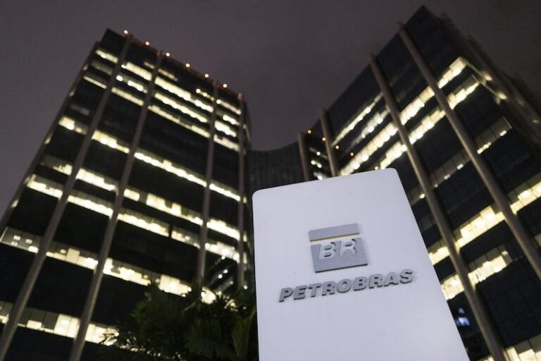 Sheinbaum no asistirá a firma de acuerdo Pemex-Petrobras en Brasil Sheinbaum no asistirá a firma de acuerdo Pemex-Petrobras en Brasil