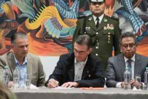 Bolivia aprueba ley que permite intervención militar en protestas